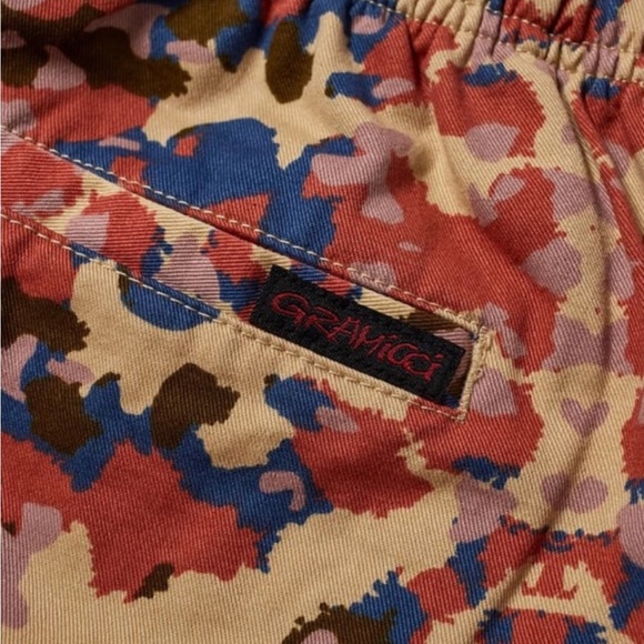 END. x Gramicci 'Kaleidoscope' G-Short in Tan Camo size XS - Picture 9 of 12